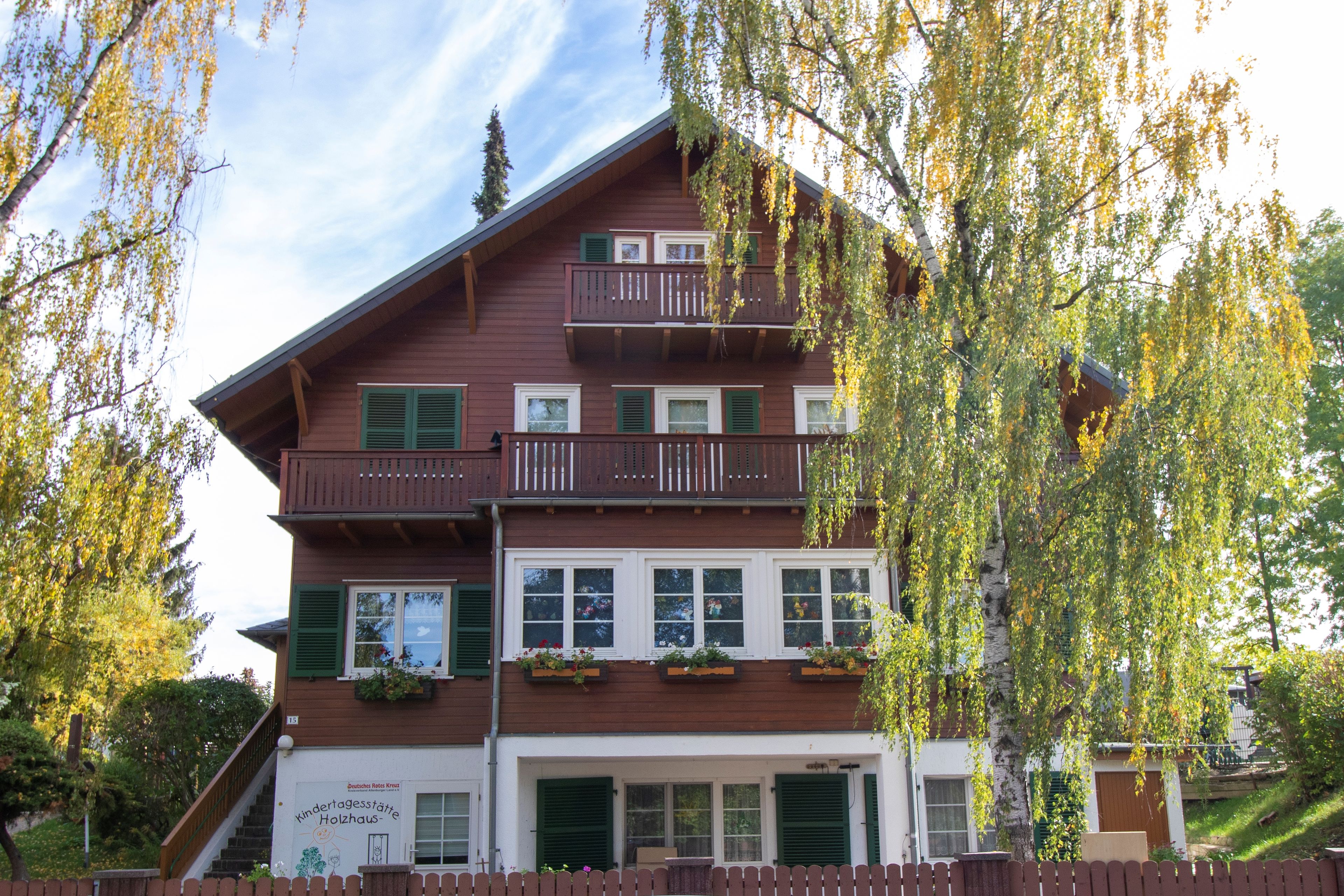 Kita Holzhaus Außenansicht